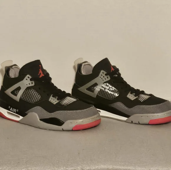 New Nike Air Jordan IV (Black Cat) Basketball Sneakers, M9.5, (2020 re-release) - Picture 3 of 8